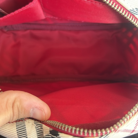 Burberry Sling - Picture 3 of 5